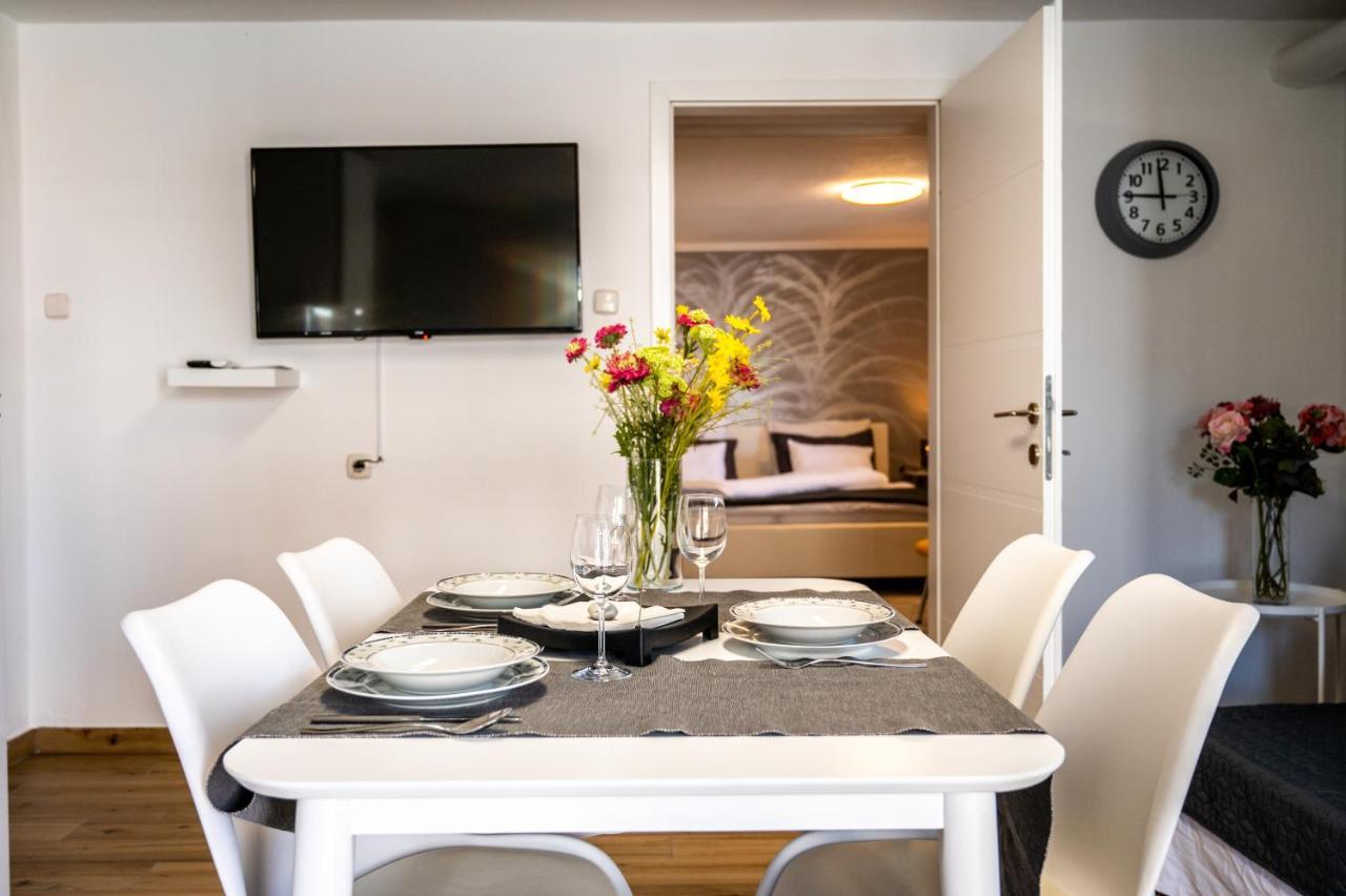 Apartments Krasna 포스토이나 외부 사진