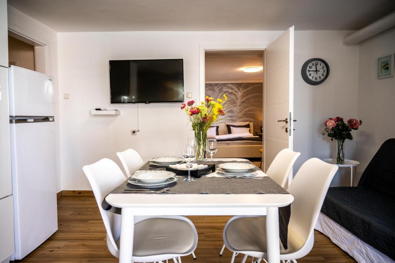 Apartments Krasna 포스토이나 외부 사진